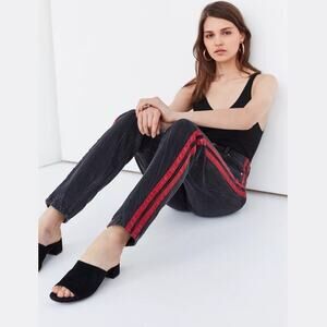 Urban Outfitters BDG Mom Jean – Side Stripe